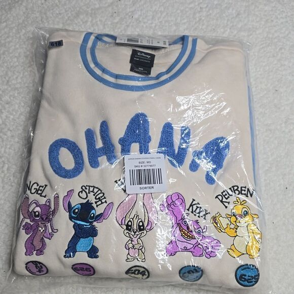 618 NWT Disney Lilo & Stitch Ohana Means Family Crewneck Size Medium - Picture 3 of 8